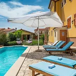 Holiday home Fani *