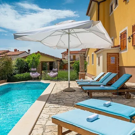 Holiday home Fani *