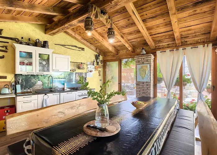 Tatil Evi Fani Pula