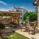 Dom wakacyjny Fani *